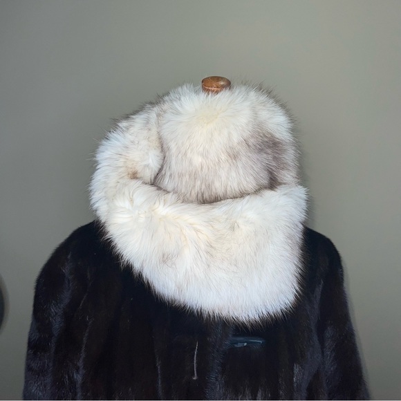 Flemington Furs Real Fur Stole - Picture 7 of 7